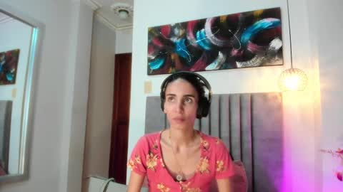 Snapshot of ninacavallli chatting on October 5, 2:24 pm Nina online show from October 5, 2:24 pm