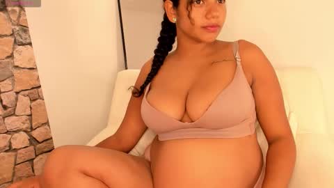 ninabigboobs online show from October 30, 4:07 pm