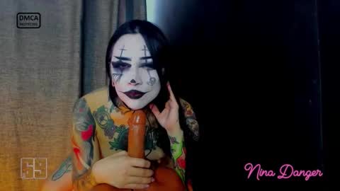 Snapshot of ninadanger chatting on October 15, 10:10 pm Heyyy guys Im Ninas crazy online show from October 15, 10:10 pm