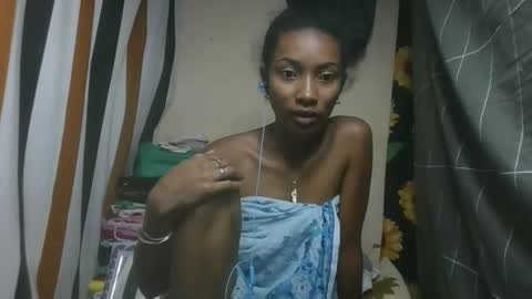 ninaeaa online show from February 11, 7:12 am