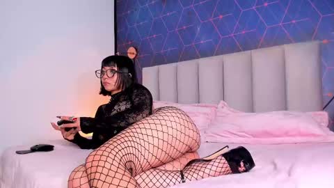 Alisson online show from February 11, 8:20 pm