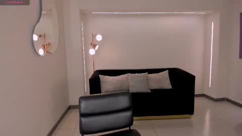  Nina  online show from March 1, 10:47 pm