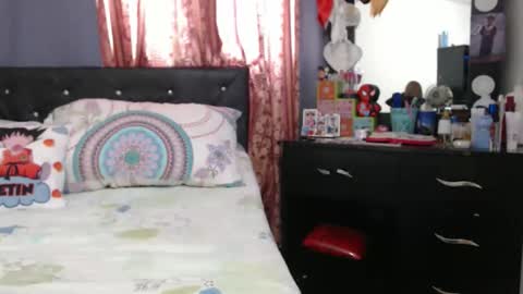 Ninapalmer online show from September 29, 7:13 pm