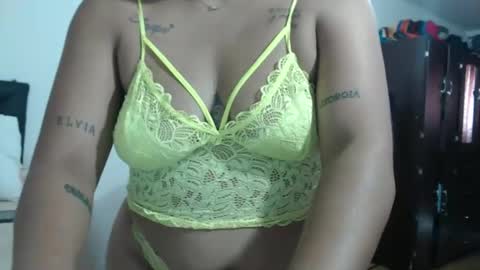 Ninapalmer online show from October 4, 6:49 pm