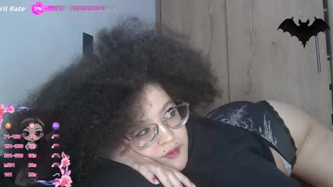 Doll independent model online show from April 13, 3:00 am