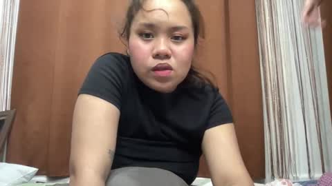 nini_luvskorn online show from April 1, 1:41 pm