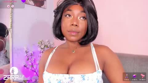 Snapshot of nini_martinii chatting on September 11, 11:55 am NINI online show from September 11, 11:55 am