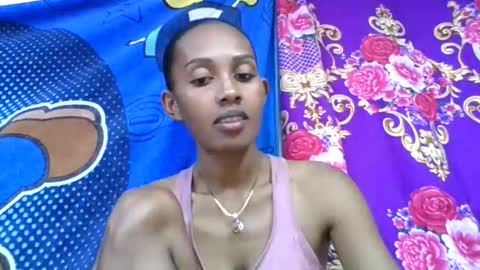 ninie246746 online show from May 12, 6:00 am
