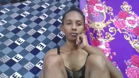 ninie246746 online show from April 2, 6:32 am