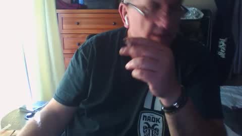 Dennis online show from December 1, 3:54 pm