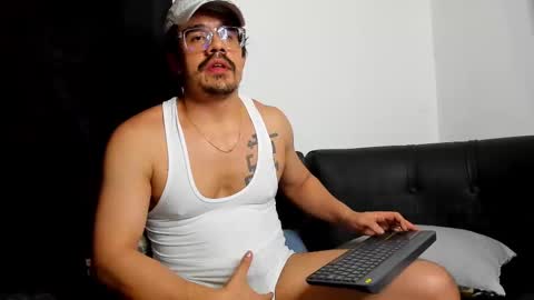 Steven online show from March 4, 3:33 am