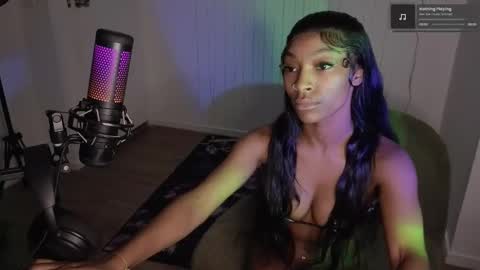 NIVIA WOLFE online show from June 11, 3:26 am
