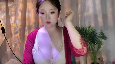 NANA online show from May 23, 3:19 pm