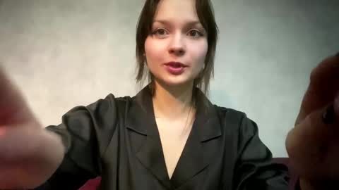 Nora online show from February 25, 8:01 pm