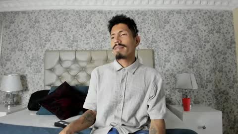 Noah online show from March 27, 7:26 pm