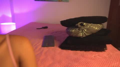 noah_0814 online show from April 2, 3:14 am