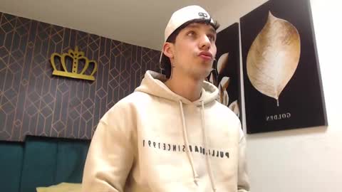 Snapshot of noah_brigth chatting on March 11, 7:35 am Noah Brigth online show from March 11, 7:35 am