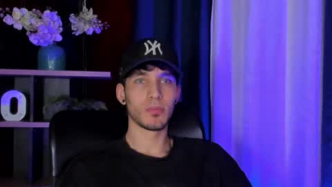 Snapshot of noah_brigth chatting on October 23, 9:48 pm Noah Brigth online show from October 23, 9:48 pm