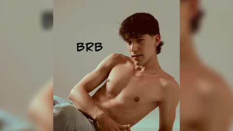 Snapshot of noah_brigth chatting on February 16, 5:15 am Noah Brigth online show from February 16, 5:15 am