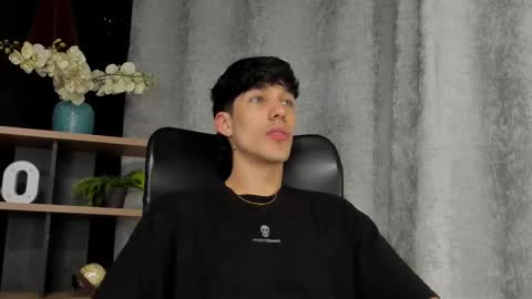 Snapshot of noah_brigth chatting on February 25, 3:09 am Noah Brigth online show from February 25, 3:09 am