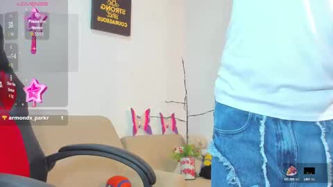 Snapshot of noah_carter66 chatting on October 8, 1:57 am noah online show from October 8, 1:57 am
