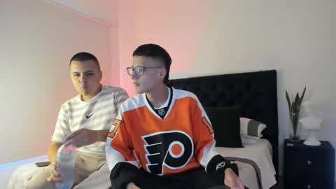 Snapshot of noah_jayden chatting on September 30, 7:24 pm Noah Jayden online show from September 30, 7:24 pm