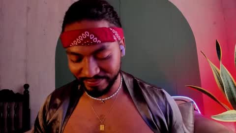 Snapshot of noah_jones__ chatting on January 31, 6:47 pm Noah online show from January 31, 6:47 pm