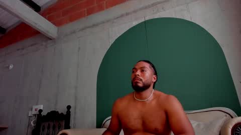 Snapshot of noah_jones__ chatting on September 20, 7:28 pm Noah online show from September 20, 7:28 pm