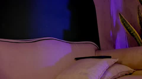 Snapshot of noah_jones__ chatting on March 8, 4:34 am Noah online show from March 8, 4:34 am