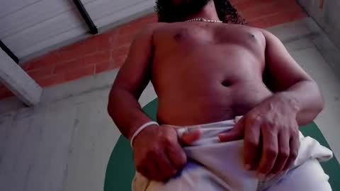 Snapshot of noah_jones__ chatting on September 12, 7:38 pm Noah online show from September 12, 7:38 pm