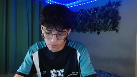 noah online show from April 11, 6:40 am