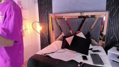 Noah online show from March 17, 2:27 am