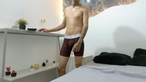   online show from May 31, 3:49 am