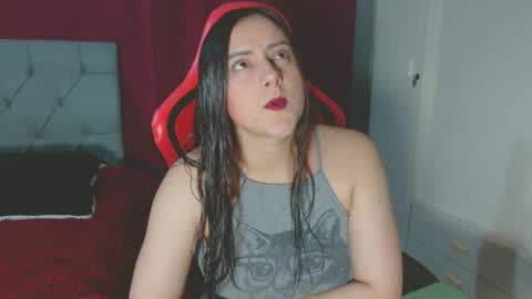 Snapshot of noamartin_ chatting on October 19, 12:37 am Noamartin online show from October 19, 12:37 am