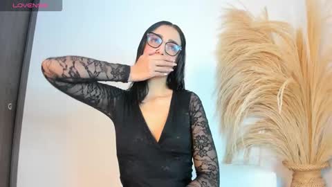 Noami Rose  online show from January 11, 11:33 pm