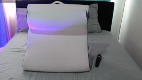 Noa Sarri online show from April 10, 8:24 pm