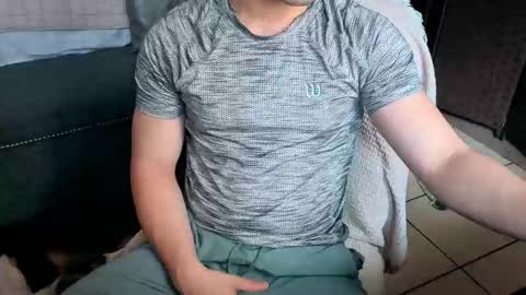 nobudget06 online show from October 19, 5:28 pm