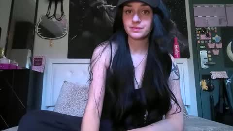 Noelle online show from April 10, 5:28 pm