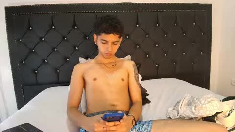 Noha Drake online show from March 18, 5:46 am