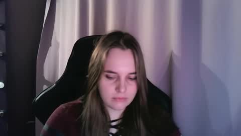 Snapshot of noir_ember_ chatting on September 17, 10:41 am noir_ember_ online show from September 17, 10:41 am