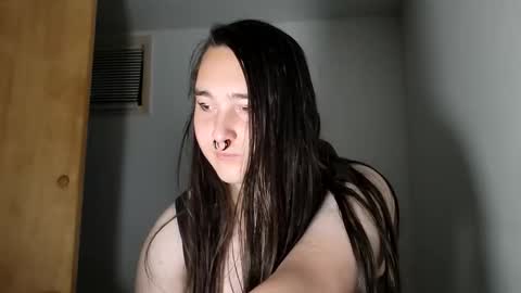 nonbinarybeauty20 online show from October 21, 7:02 am