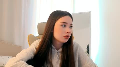 Syndney online show from March 31, 4:46 am