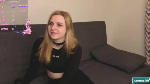 Elina online show from May 12, 7:45 pm