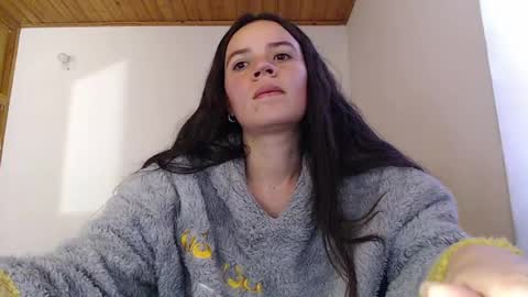 noreen_ online show from May 21, 8:59 pm