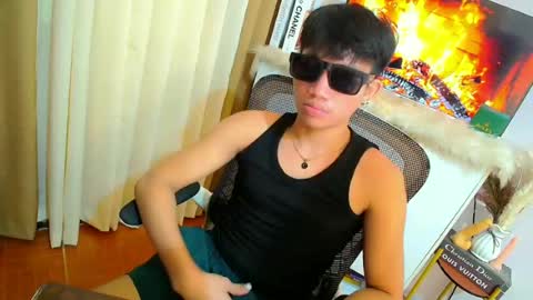 Hi im ariel online show from July 2, 2:44 pm