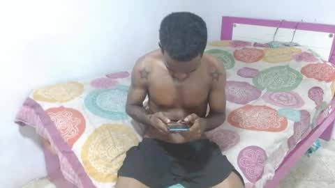 noreno9159 online show from April 18, 3:30 am