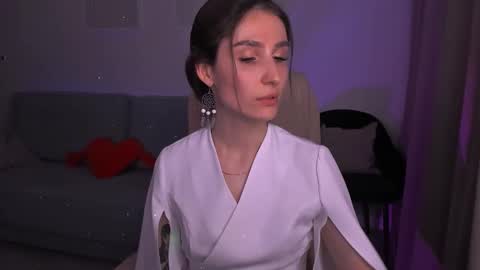 Hazel online show from December 30, 12:00 am