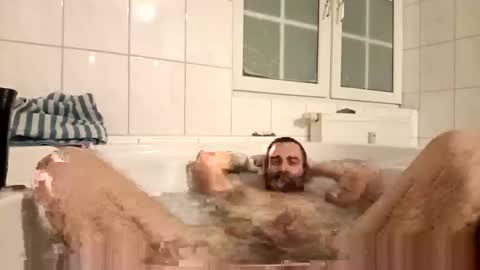 not4one online show from March 9, 9:25 pm