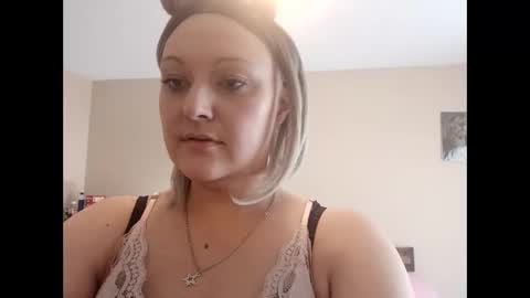 notouchmami online show from October 27, 6:41 pm