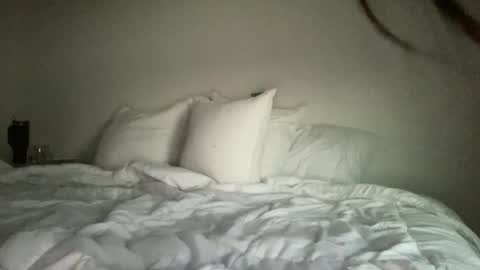 Snapshot of notsosweet21 chatting on September 15, 11:39 pm nellyxoxo online show from September 15, 11:39 pm
